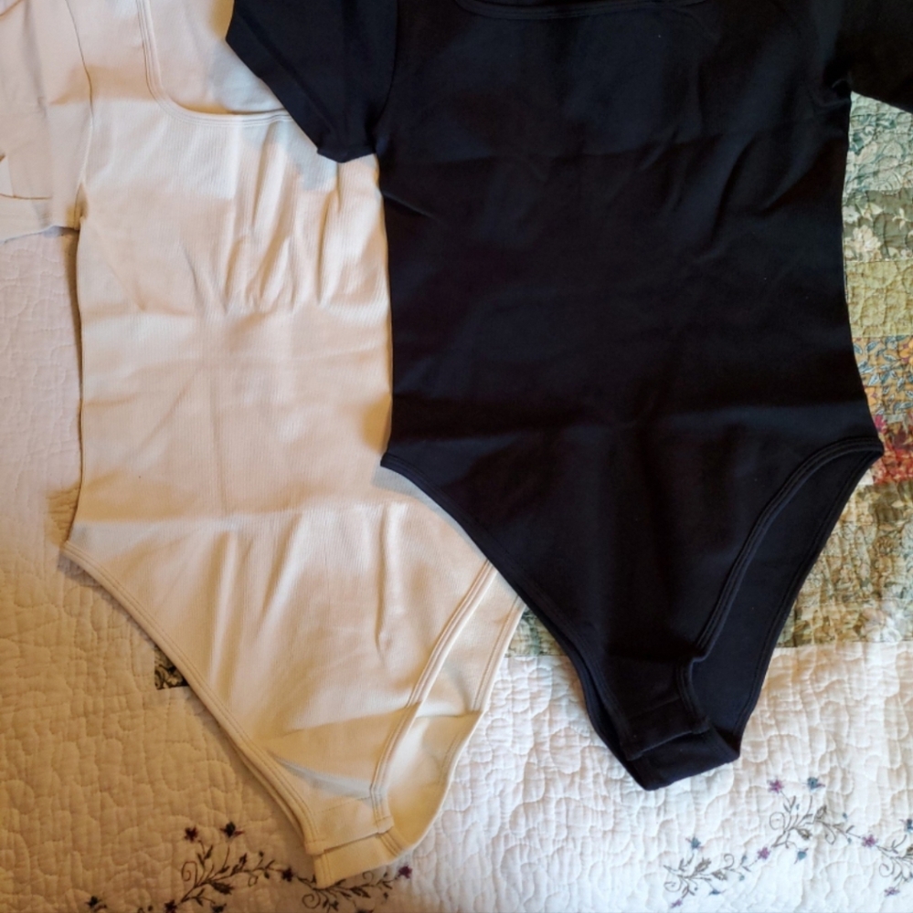 2 body suits